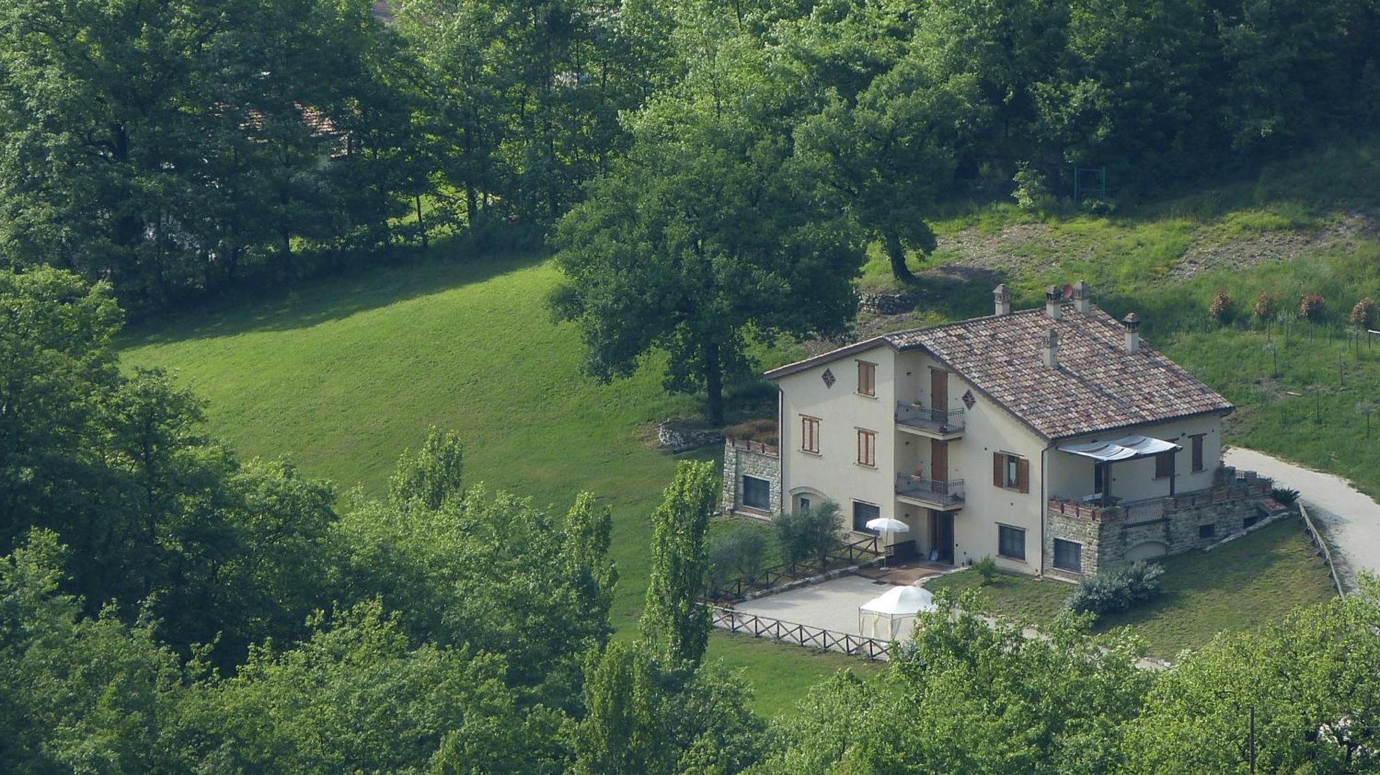 Cerqua Rosara Residence Valtopina Exterior foto